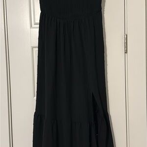 Elegant Black Maxi Dress